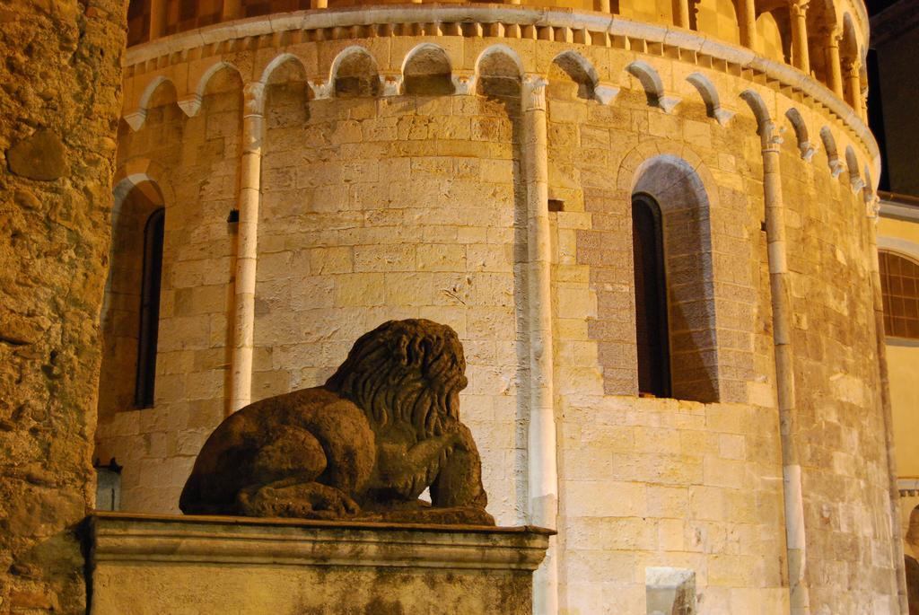 Palazzo Lengueglia B&B Αλμπένγκα Εξωτερικό φωτογραφία